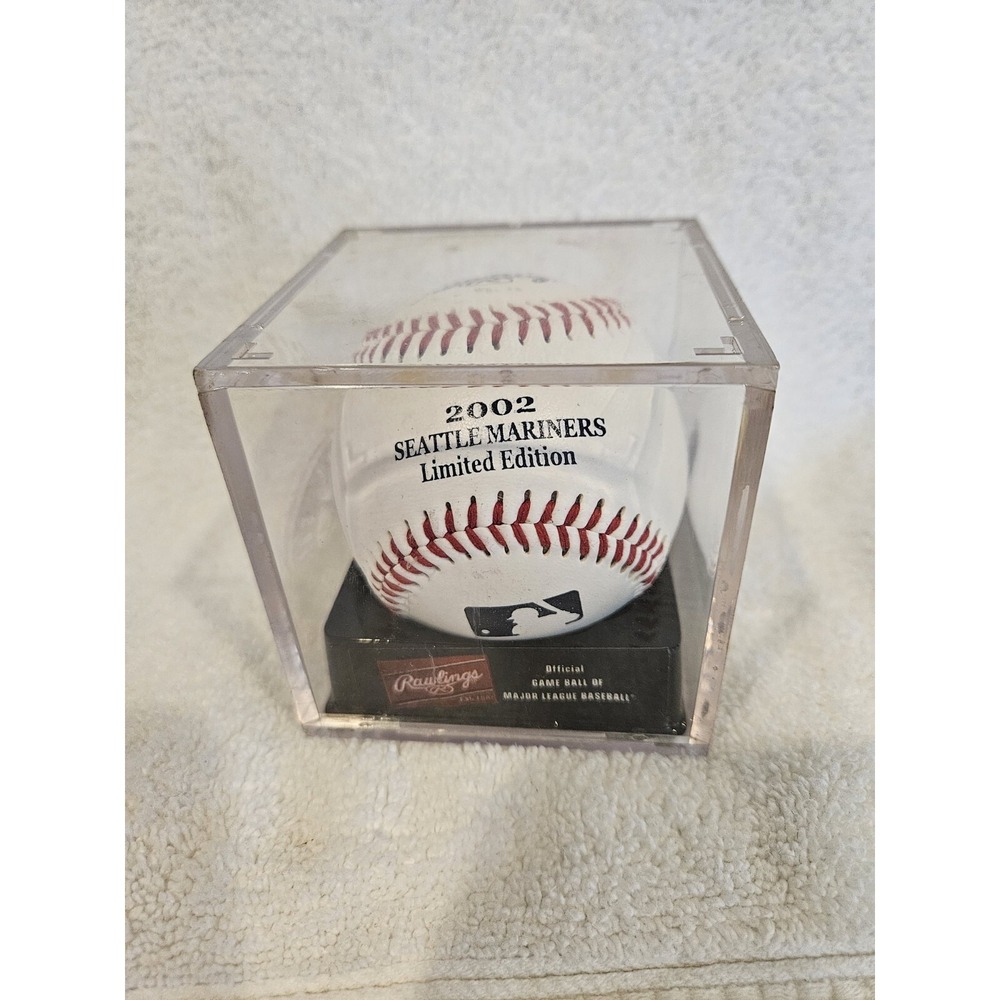 Rawlings Official MLB 2002 Game Ball (SEATTLE) Baseball, New‎ in box